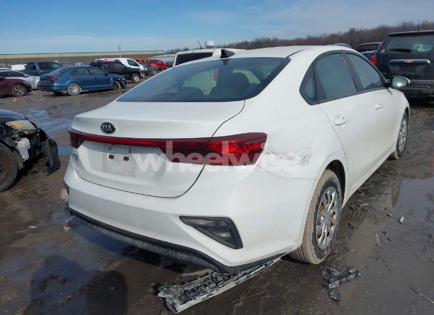Photo 4 of 2019 Kia Forte FE (VIN 3KPF24AD2KE009001)