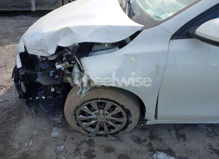 Photo 6 of 2019 Kia Forte FE (VIN 3KPF24AD2KE009001)