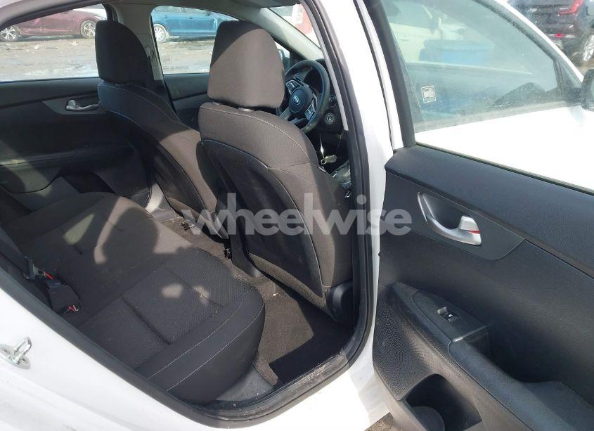 Photo 8 of 2019 Kia Forte FE (VIN 3KPF24AD2KE009001)