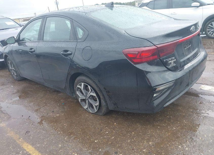 Photo 3 of 2019 Kia Forte LXS (VIN 3KPF24AD2KE011072)