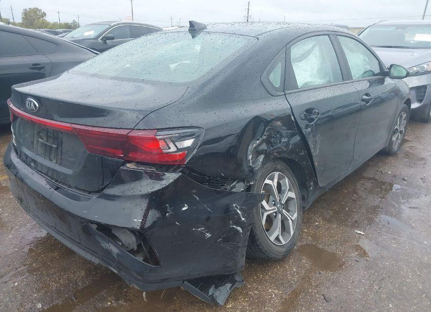 Photo 4 of 2019 Kia Forte LXS (VIN 3KPF24AD2KE011072)