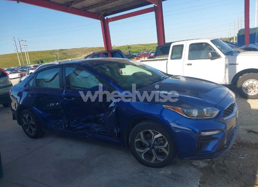 Photo 13 of 2019 Kia Forte LXS (VIN 3KPF24AD2KE020256)