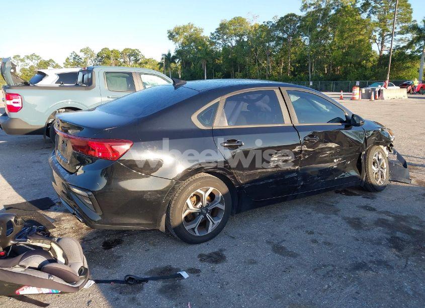 Photo 4 of 2019 Kia Forte LXS (VIN 3KPF24AD2KE045187)