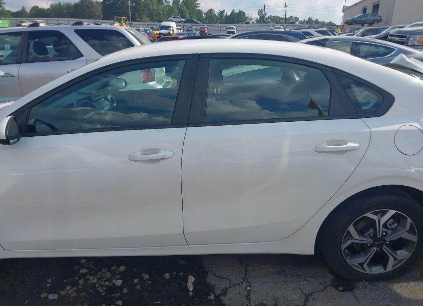 Photo 14 of 2019 Kia Forte LXS (VIN 3KPF24AD2KE045920)