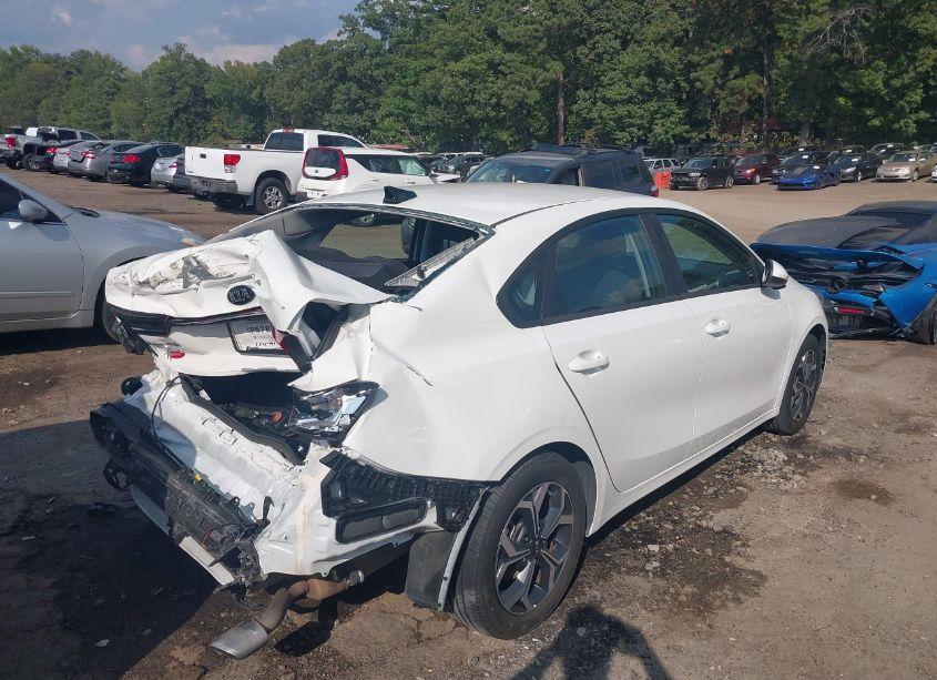 Photo 4 of 2019 Kia Forte LXS (VIN 3KPF24AD2KE045920)