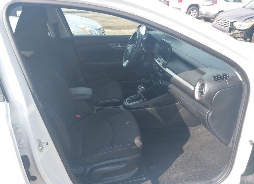 Photo 5 of 2019 Kia Forte LXS (VIN 3KPF24AD2KE045920)