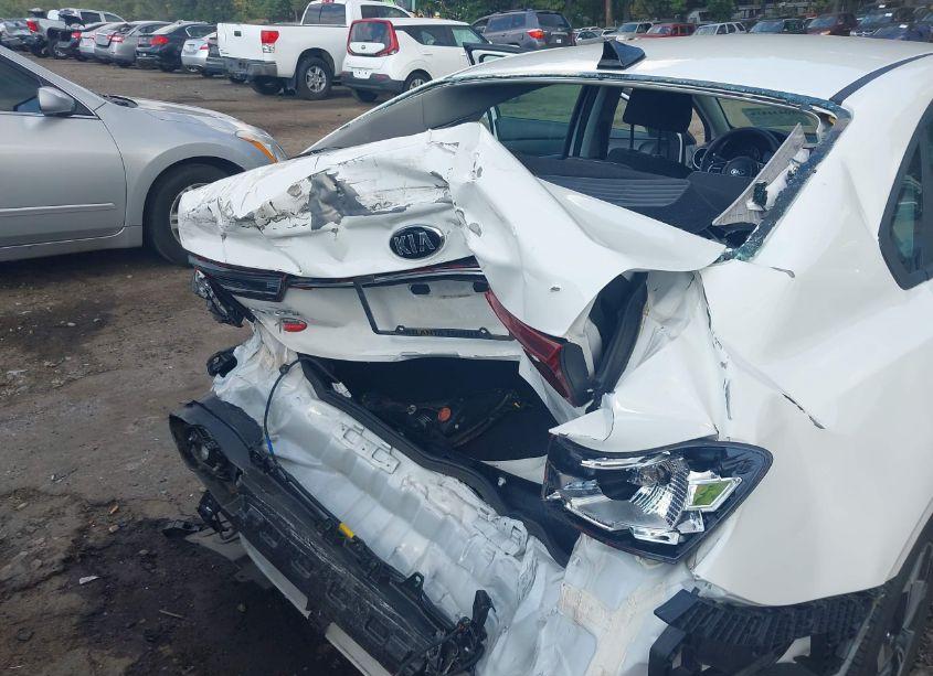 Photo 6 of 2019 Kia Forte LXS (VIN 3KPF24AD2KE045920)