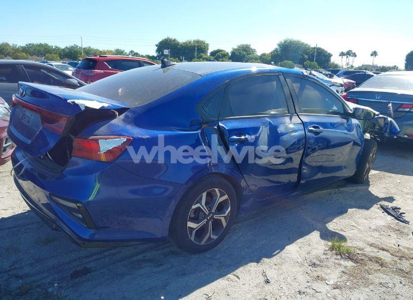 Photo 4 of 2019 Kia Forte LXS (VIN 3KPF24AD2KE049952)