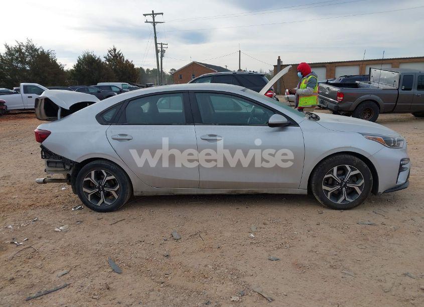 Photo 14 of 2019 Kia Forte LXS (VIN 3KPF24AD2KE052897)
