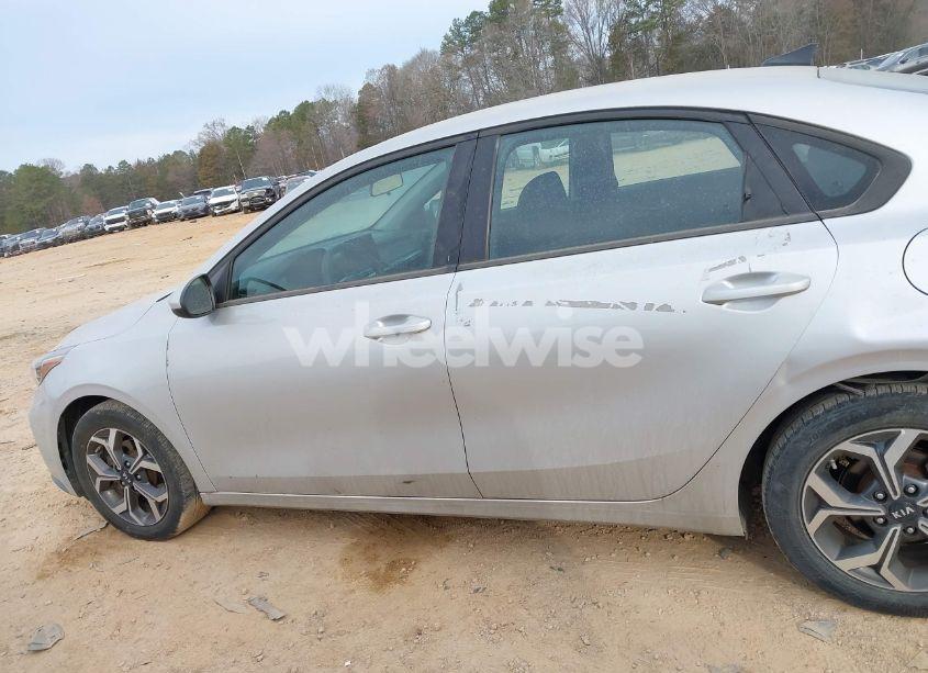 Photo 15 of 2019 Kia Forte LXS (VIN 3KPF24AD2KE052897)