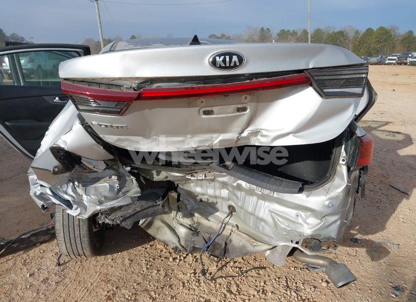 Photo 6 of 2019 Kia Forte LXS (VIN 3KPF24AD2KE052897)