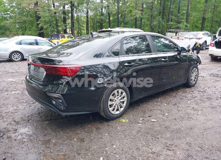 Photo 4 of 2019 Kia Forte FE (VIN 3KPF24AD2KE058098)