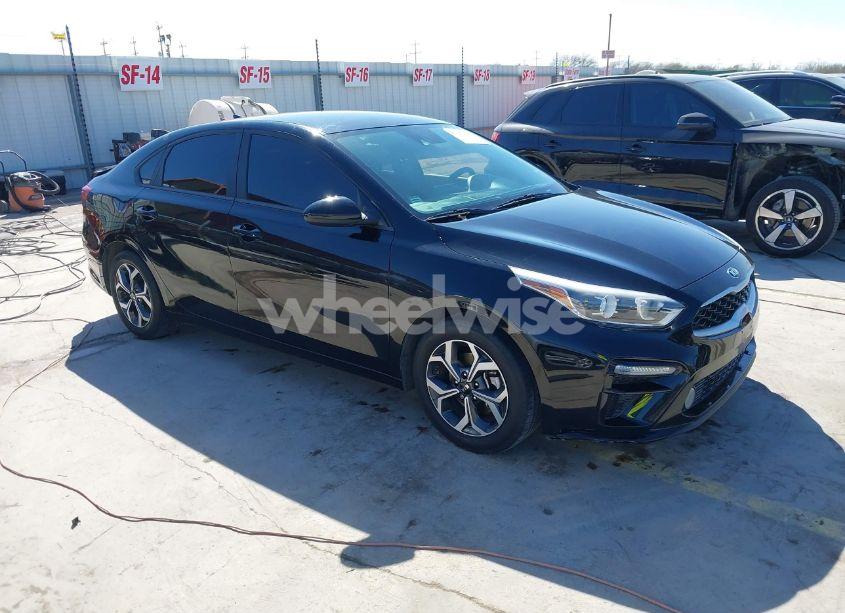 2019 Kia Forte LXS (VIN 3KPF24AD2KE090047) main photo
