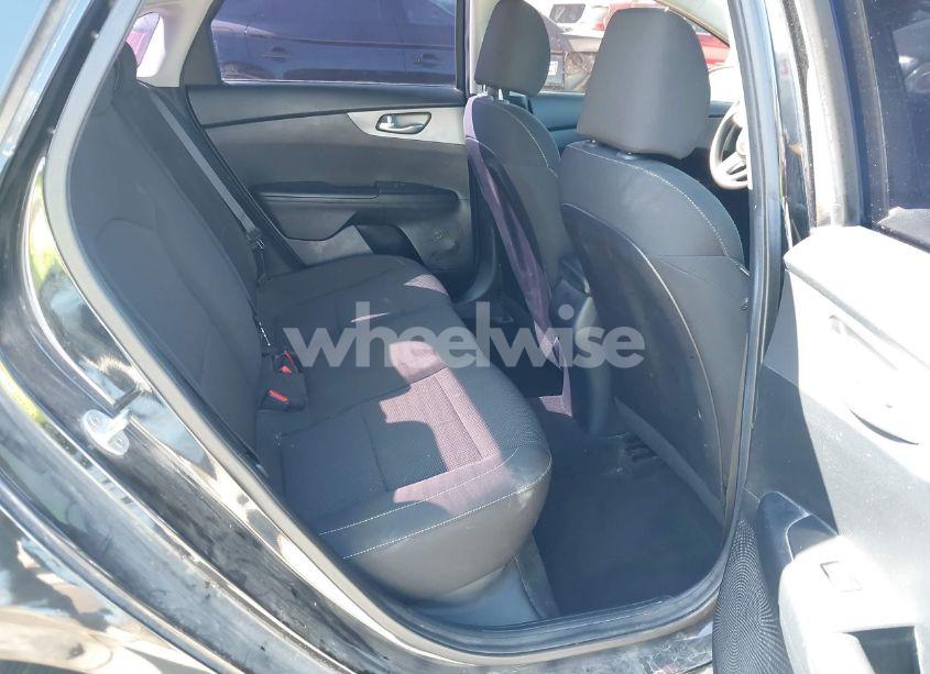 Photo 8 of 2019 Kia Forte LXS (VIN 3KPF24AD2KE090047)