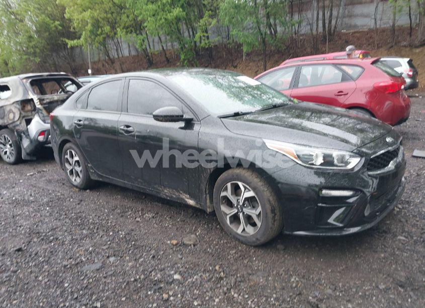 2019 Kia Forte LXS (VIN 3KPF24AD2KE098732) main photo