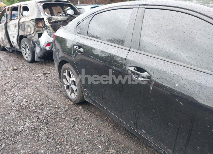 Photo 20 of 2019 Kia Forte LXS (VIN 3KPF24AD2KE098732)