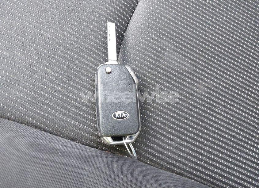 Photo 11 of 2019 Kia Forte LXS (VIN 3KPF24AD2KE099010)