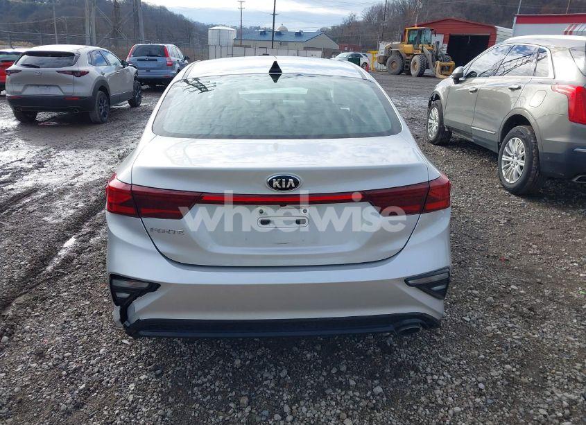 Photo 16 of 2019 Kia Forte LXS (VIN 3KPF24AD2KE099010)