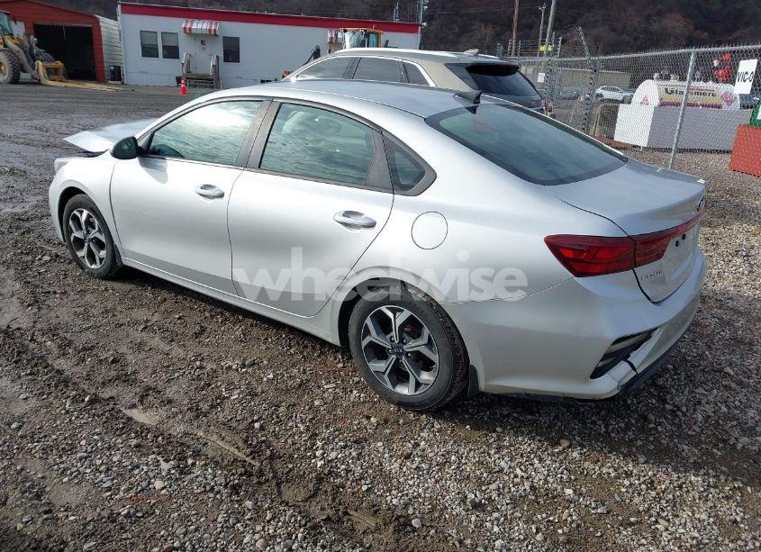 Photo 3 of 2019 Kia Forte LXS (VIN 3KPF24AD2KE099010)