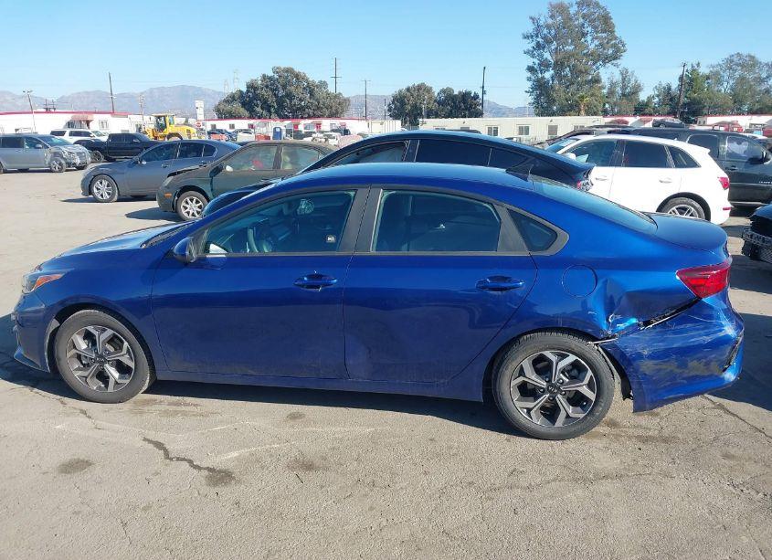 Photo 15 of 2019 Kia Forte LXS (VIN 3KPF24AD2KE109261)