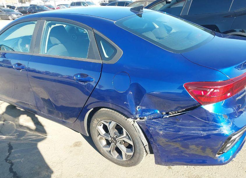 Photo 19 of 2019 Kia Forte LXS (VIN 3KPF24AD2KE109261)