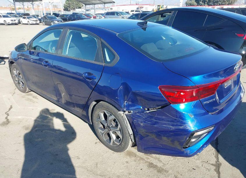 Photo 3 of 2019 Kia Forte LXS (VIN 3KPF24AD2KE109261)