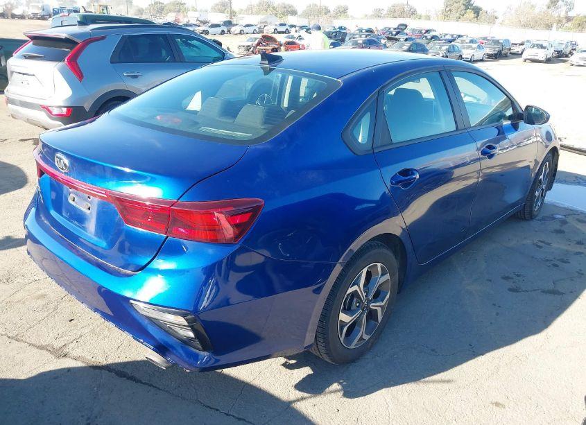 Photo 4 of 2019 Kia Forte LXS (VIN 3KPF24AD2KE109261)