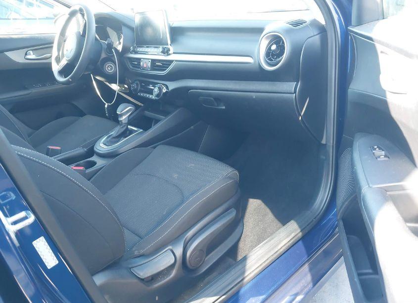 Photo 5 of 2019 Kia Forte LXS (VIN 3KPF24AD2KE109261)