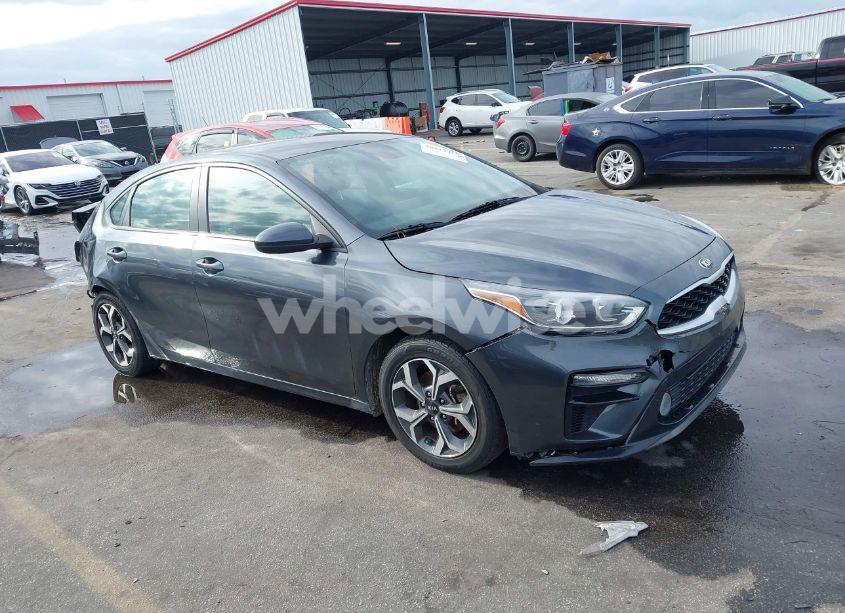 2019 Kia Forte LXS (VIN 3KPF24AD2KE115920) main photo