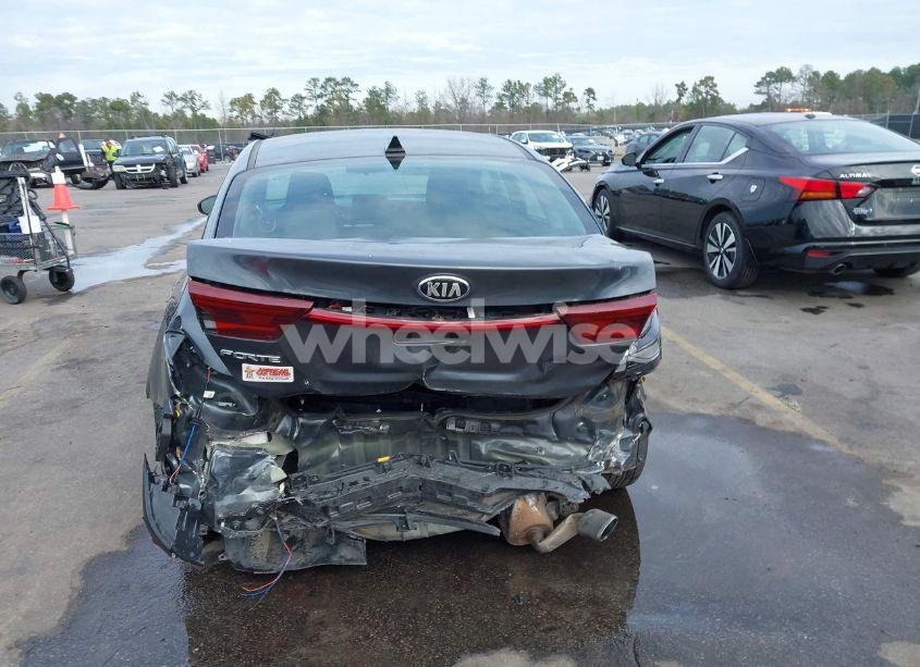 Photo 16 of 2019 Kia Forte LXS (VIN 3KPF24AD2KE115920)