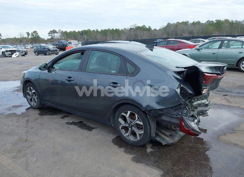 Photo 3 of 2019 Kia Forte LXS (VIN 3KPF24AD2KE115920)