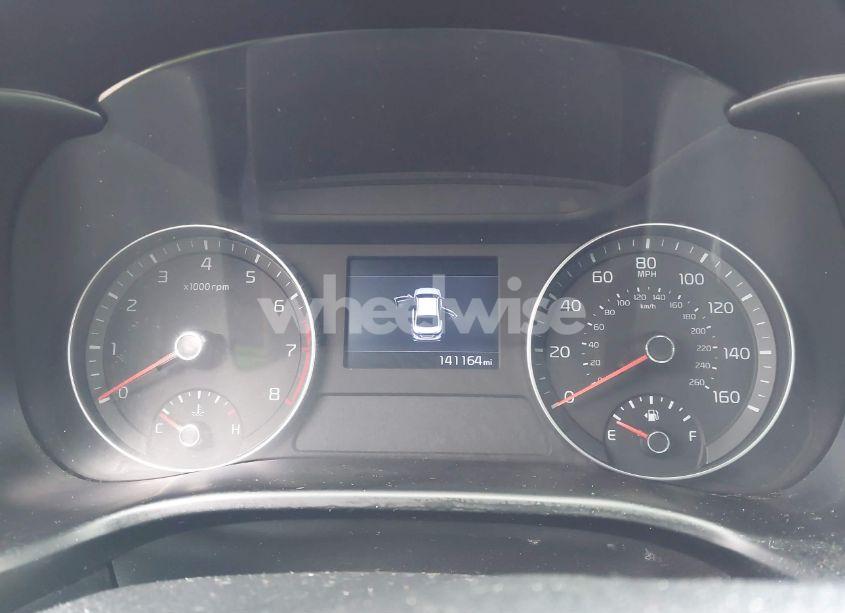 Photo 7 of 2019 Kia Forte LXS (VIN 3KPF24AD2KE115920)