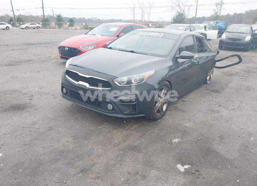 Photo 2 of 2019 Kia Forte FE (VIN 3KPF24AD2KE129705)