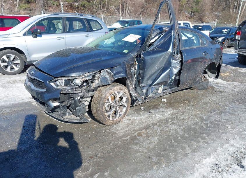 Photo 2 of 2020 Kia Forte LXS (VIN 3KPF24AD2LE143038)