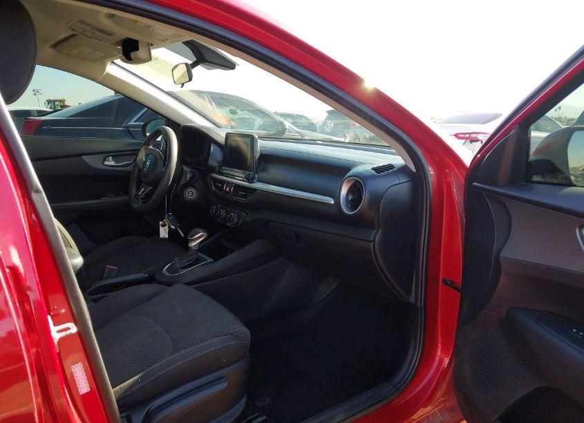 Photo 5 of 2020 Kia Forte LXS (VIN 3KPF24AD2LE156694)