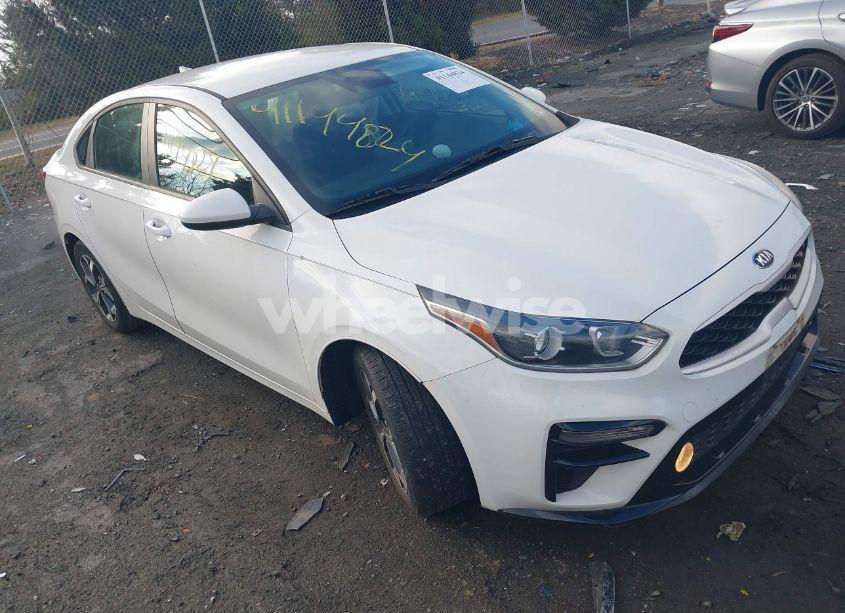 2020 Kia Forte LXS (VIN 3KPF24AD2LE159014) main photo