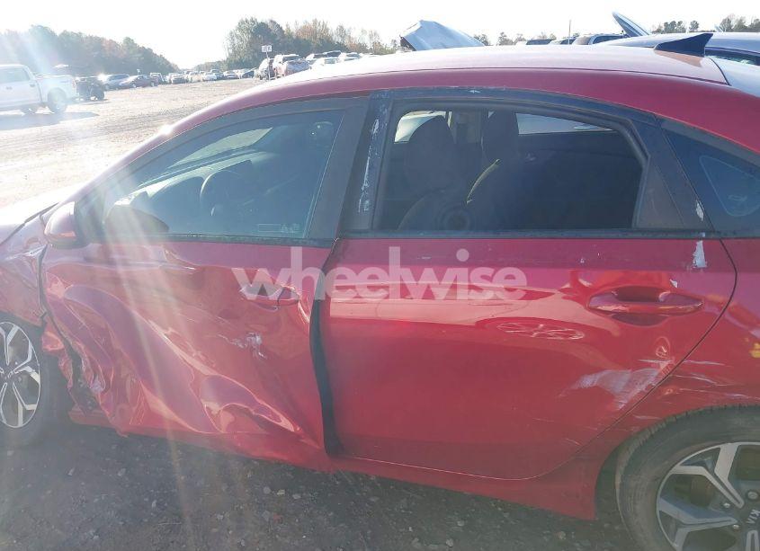 Photo 13 of 2020 Kia Forte LXS (VIN 3KPF24AD2LE169610)