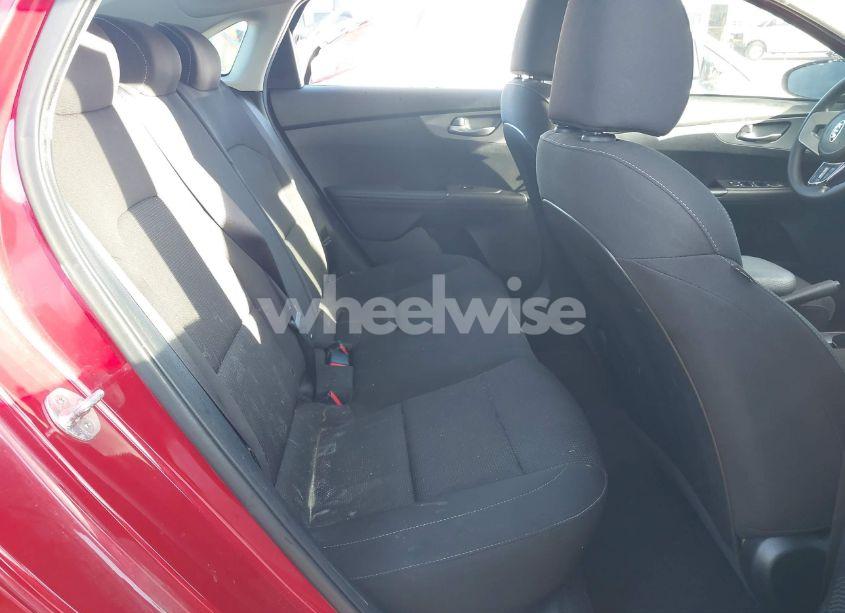 Photo 8 of 2020 Kia Forte LXS (VIN 3KPF24AD2LE169610)