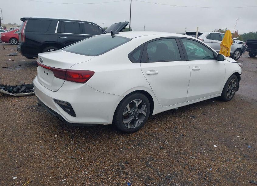 Photo 4 of 2020 Kia Forte LXS (VIN 3KPF24AD2LE181501)