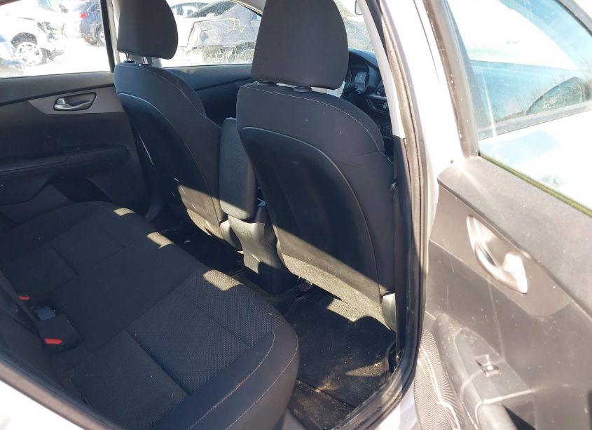 Photo 8 of 2020 Kia Forte LXS (VIN 3KPF24AD2LE190733)