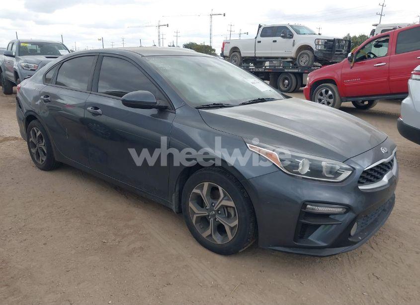 2020 Kia Forte LXS (VIN 3KPF24AD2LE205327) main photo