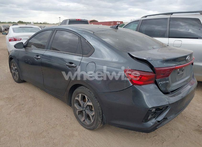 Photo 3 of 2020 Kia Forte LXS (VIN 3KPF24AD2LE205327)