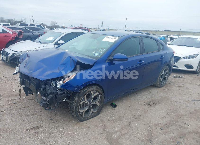 Photo 2 of 2020 Kia Forte LXS (VIN 3KPF24AD2LE214657)
