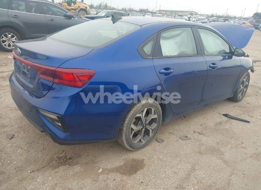 Photo 4 of 2020 Kia Forte LXS (VIN 3KPF24AD2LE214657)