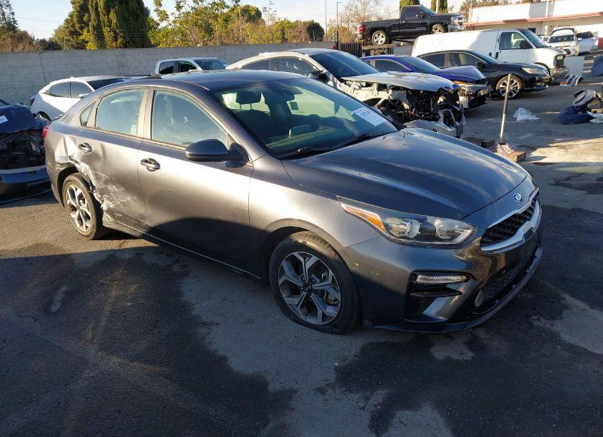 2020 Kia Forte LXS (VIN 3KPF24AD2LE217073) main photo