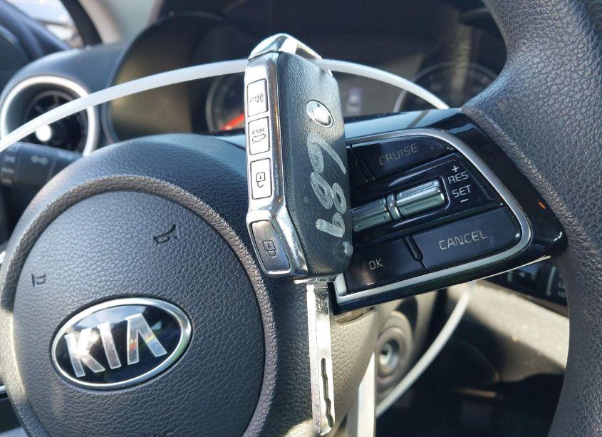 Photo 11 of 2020 Kia Forte LXS (VIN 3KPF24AD2LE217073)