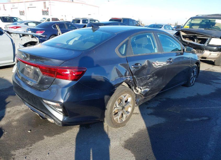 Photo 4 of 2020 Kia Forte LXS (VIN 3KPF24AD2LE217073)