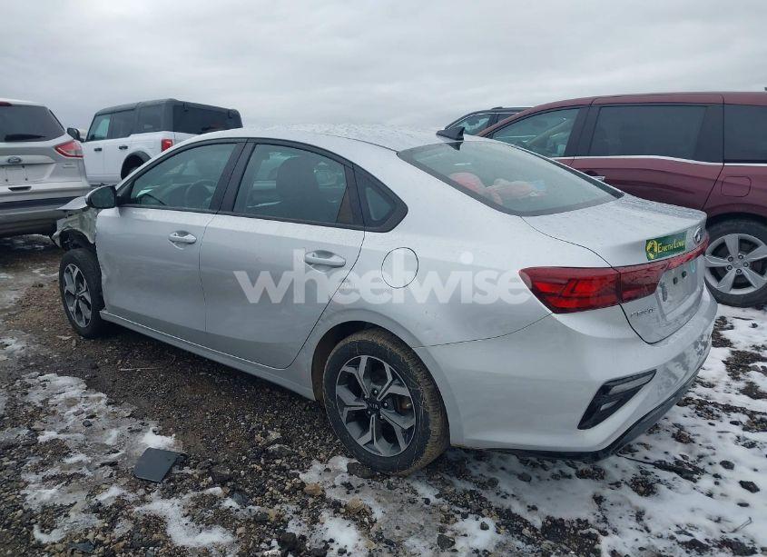 Photo 3 of 2020 Kia Forte LXS (VIN 3KPF24AD2LE236402)