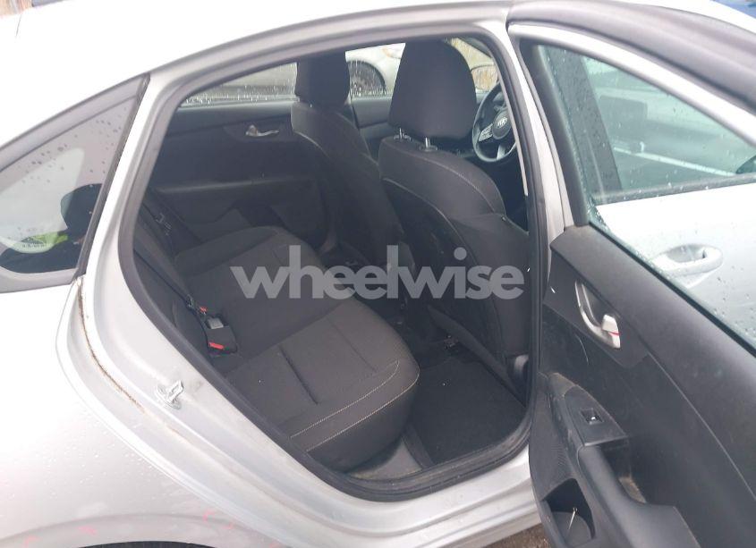 Photo 8 of 2020 Kia Forte LXS (VIN 3KPF24AD2LE236402)