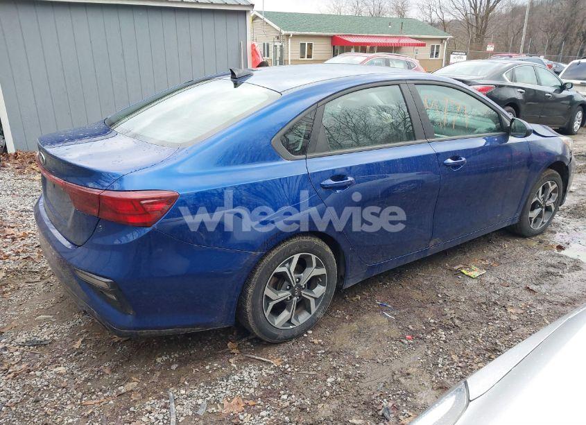 Photo 4 of 2020 Kia Forte LXS (VIN 3KPF24AD2LE246279)